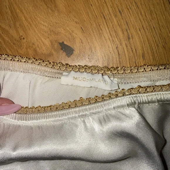 Chic Cream Maxi Skirt - Picture 3 of 3